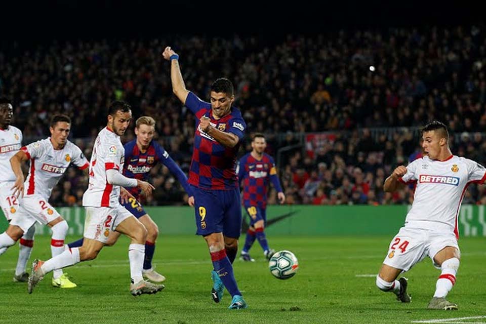 VÍDEO - Messi faz 3, Suárez anota golaço e Barcelona goleia o Mallorca