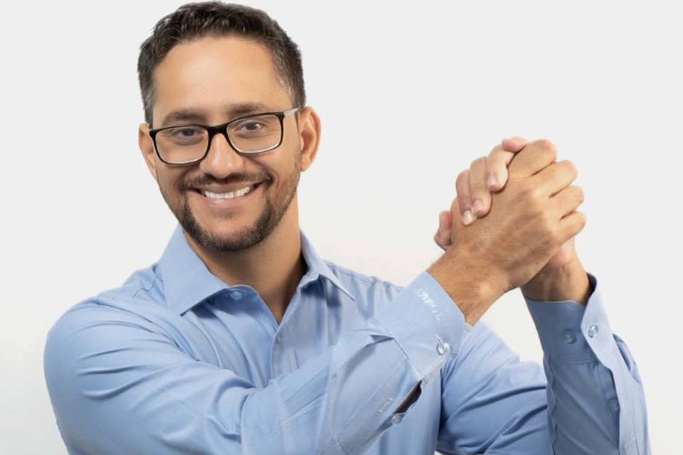 Deputado Anderson comemora aprovação do piso salarial nacional para profissionais de enfermagem