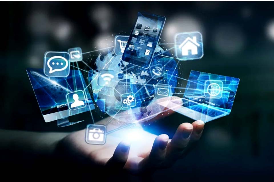 Presidente defende democratização e regulação de plataformas digitais