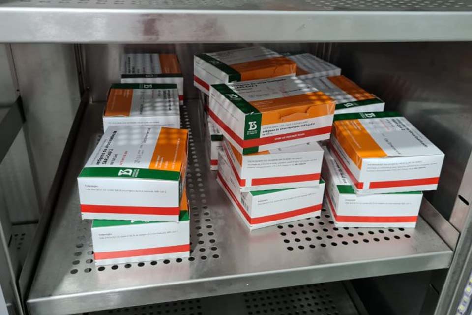 Mais de 5 mil doses da 12ª remessa de vacinas contra a covid-19 contemplam cidades da região Central