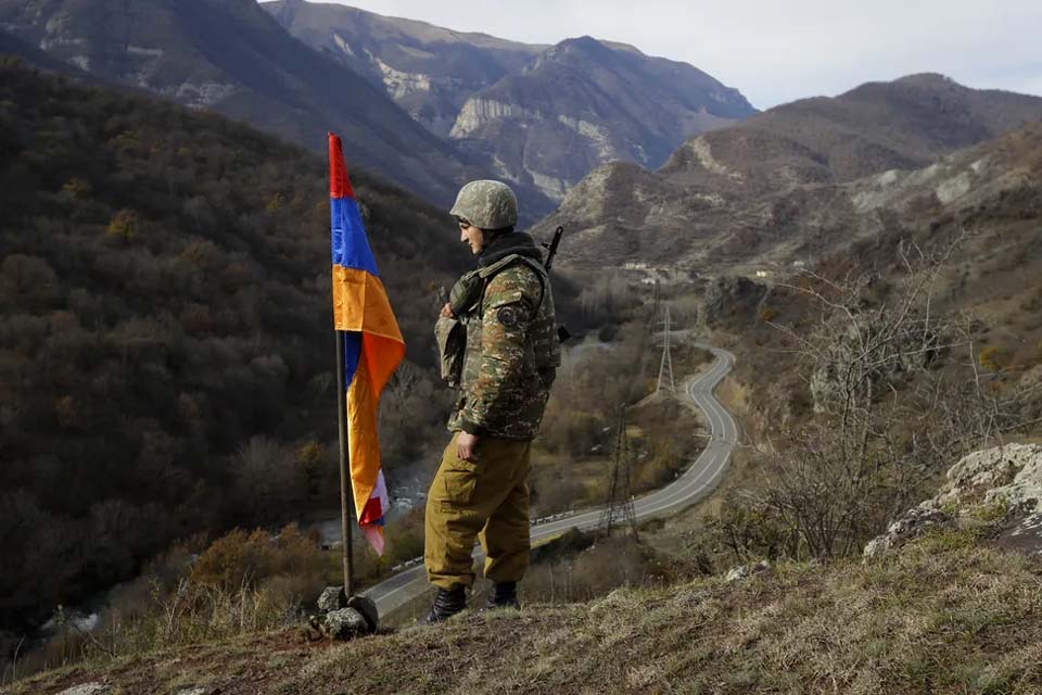 Azerbaijão anuncia operação 'antiterrorista' na região de Nagorno-Karabakh