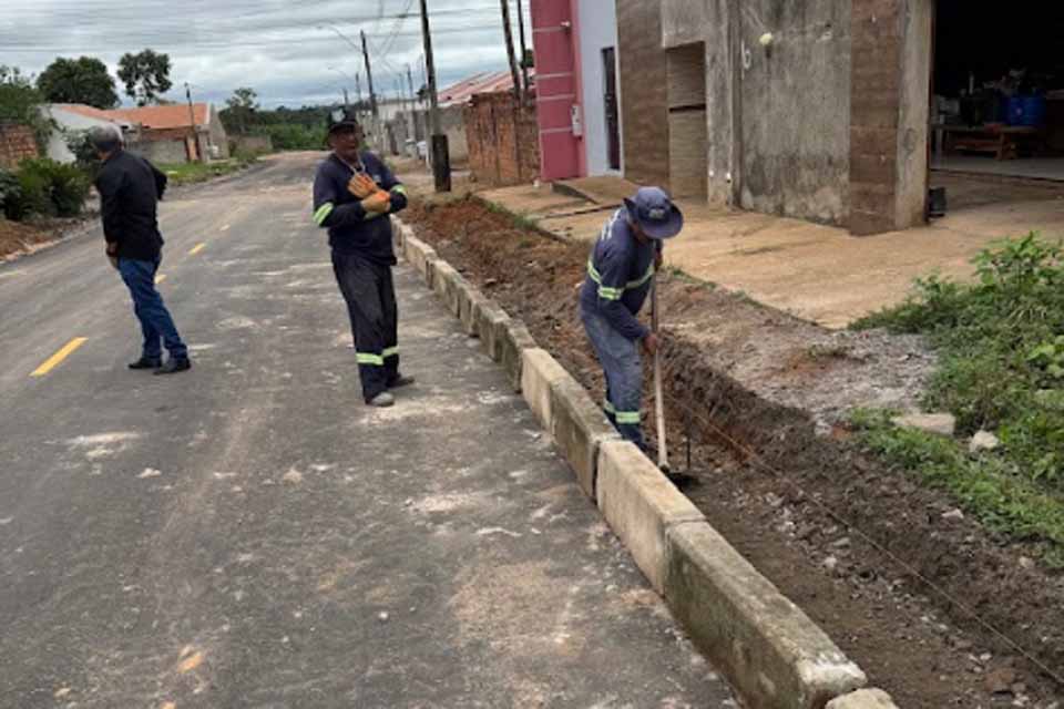 Asfalta Jipa avança no bairro Jorge Teixeira e amplia infraestrutura urbana