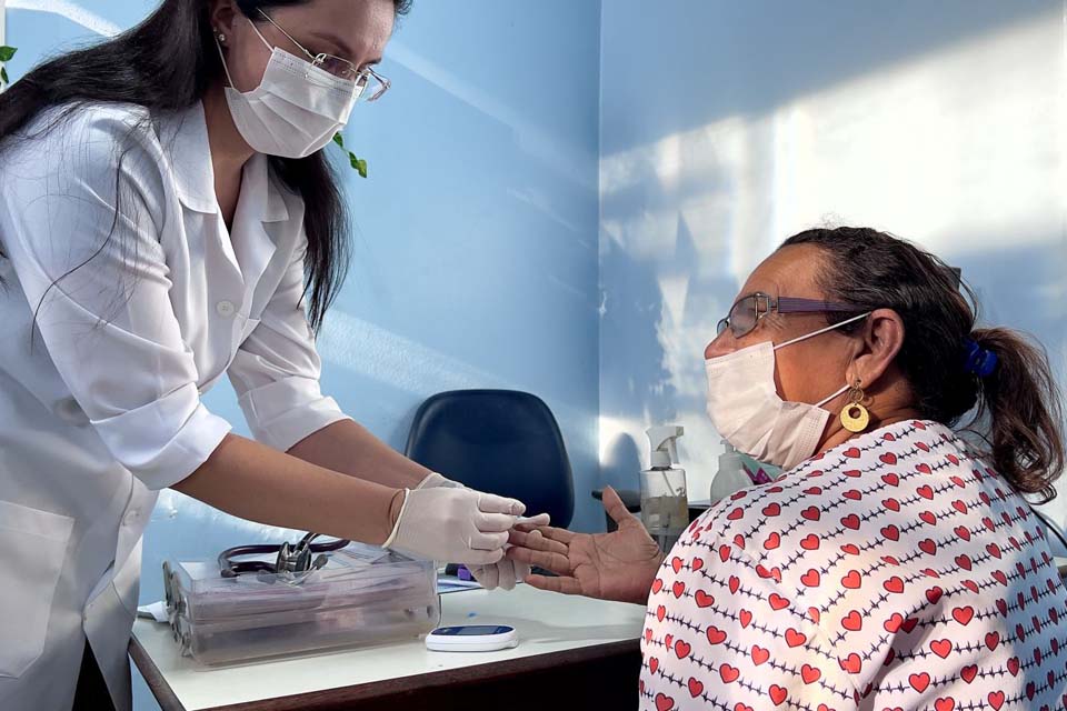 Médica alerta para prevenção e cuidados com a diabetes; diagnosticar a doença precocemente é fundamental para o tratamento