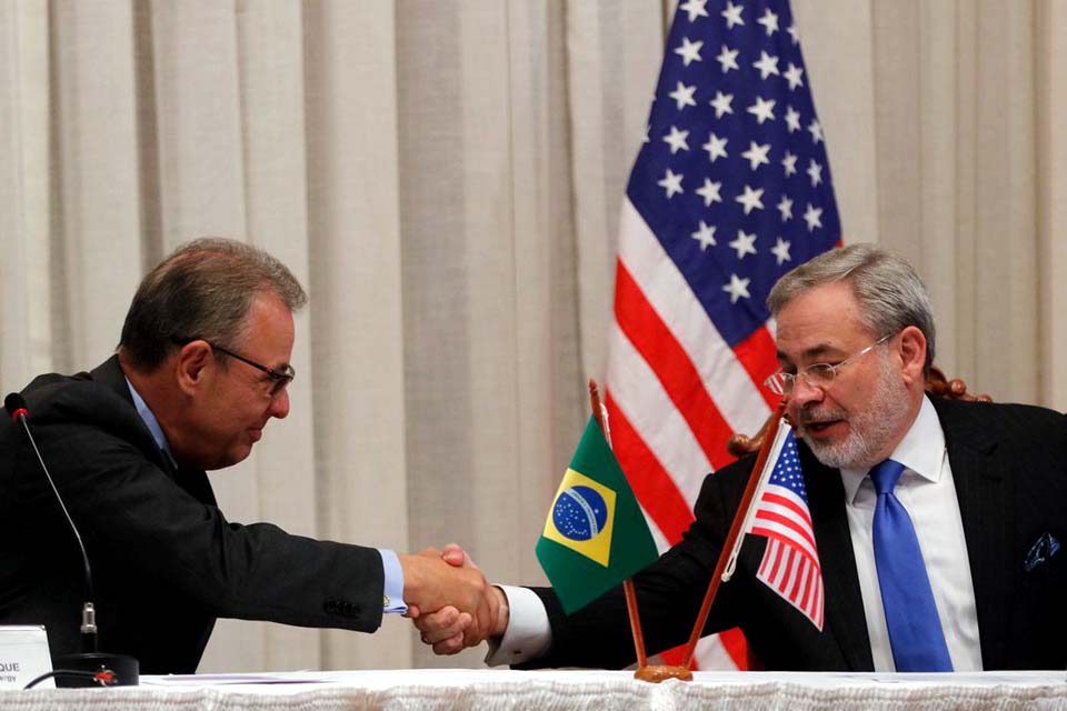 Brasil e EUA firmam acordos de cooperação em energia nuclear