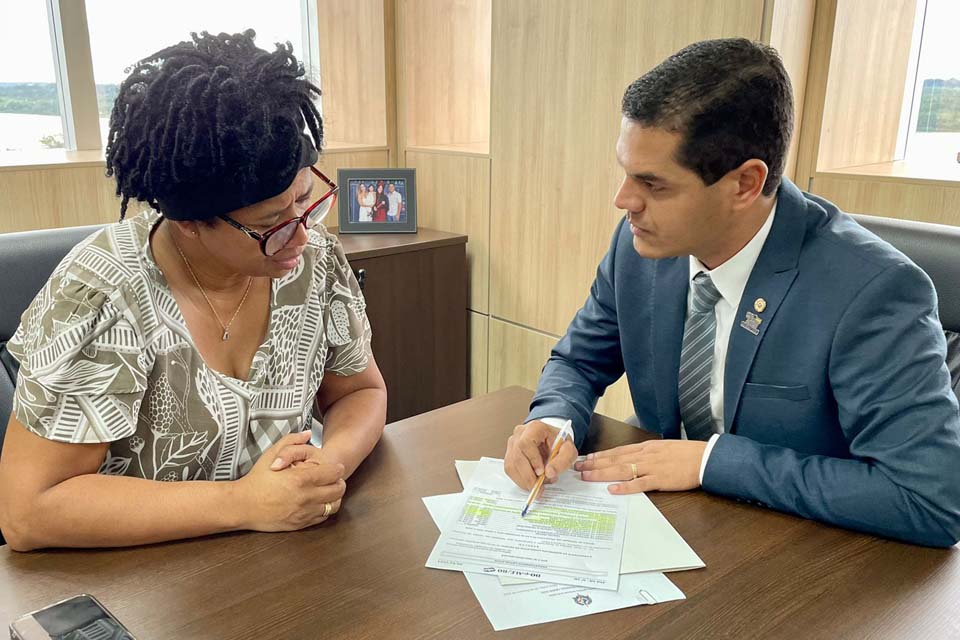 Deputado Cássio Gois recebe deputada Federal Silvia Cristina para firmar parceria em busca da conclusão do Hospital Municipal de Cacoal