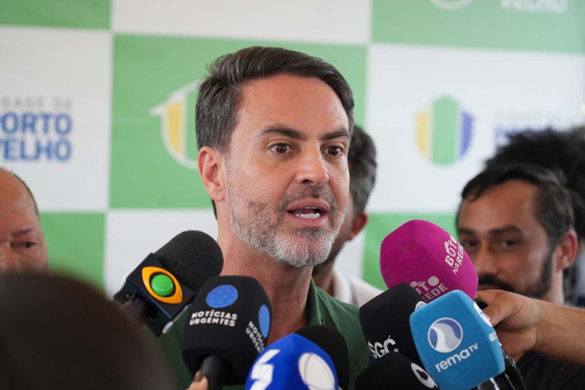 Ordem de serviço é assinada para pavimentação em via do bairro Três Marias que inclui asfalto, drenagem e calçadas