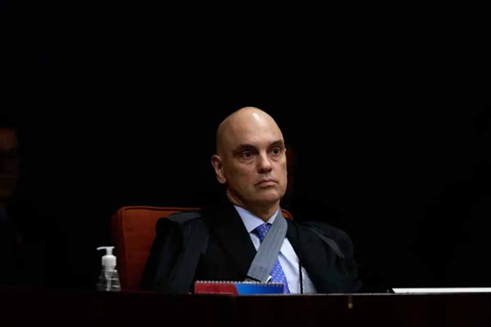 Alexandre de Moraes manda PGR se manifestar sobre operação policial no Rio