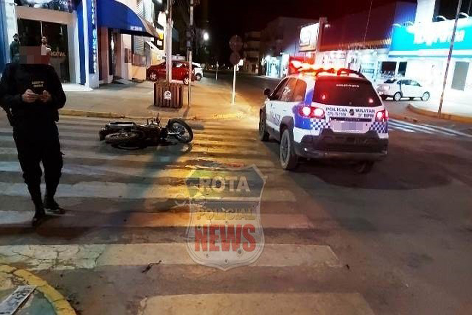 Motorista provoca acidente, deixa entregador ferido e foge do local  