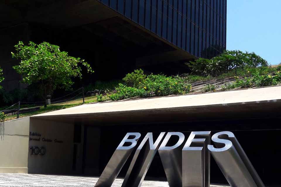 BNDES bloqueia financiamento a 58 proprietários rurais que desmataram