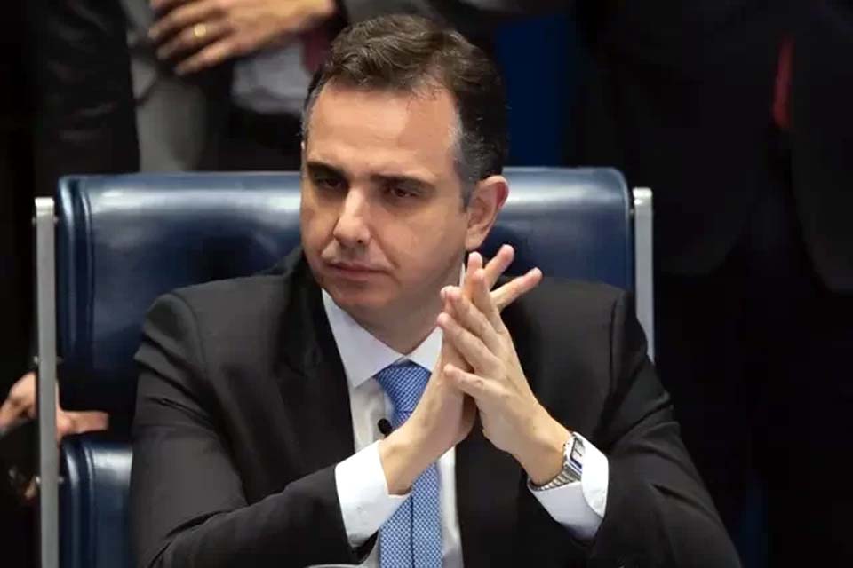 Pacheco sobre PL que torna crime discriminar políticos: “Não sabia da existência”