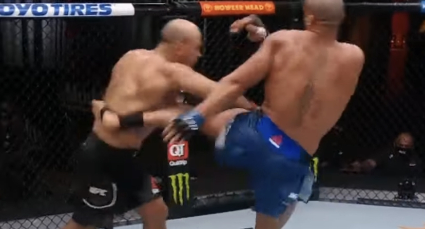 VÍDEO - Júnior Cigano é nocauteado por Ciryl Gane no UFC 256