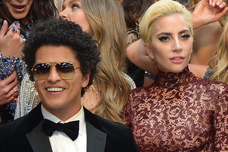 Festival está negociando trazer Lady Gaga e Bruno Mars em 2022, diz colunista