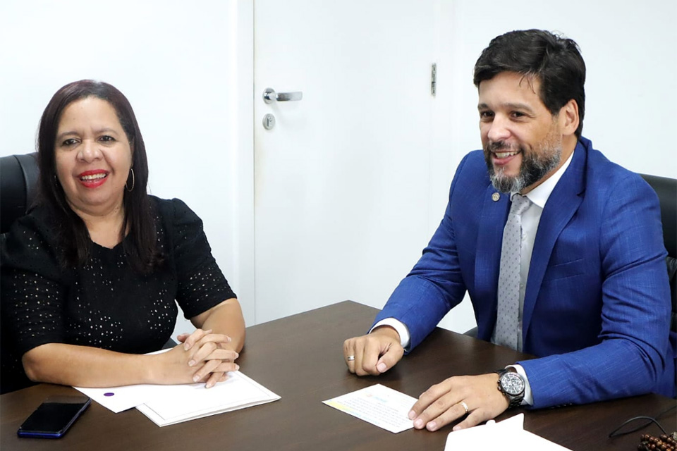 Deputado Delegado Camargo convida para o evento IncluaTEA em alusão ao Mês da Conscientização do Autismo