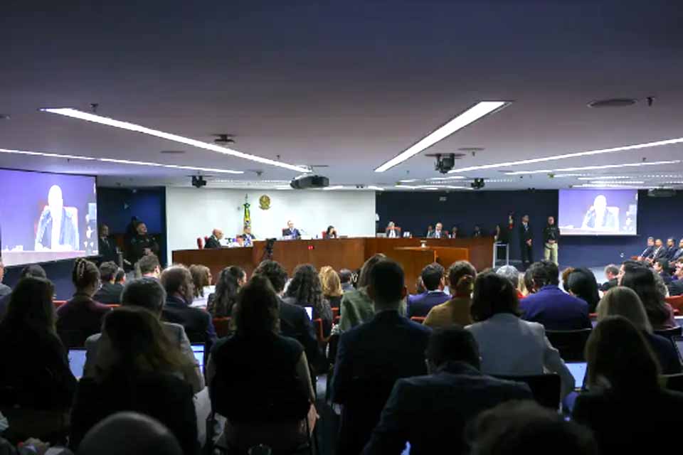 Heleno se distanciou de Bolsonaro e não sabia de golpe, diz advogado