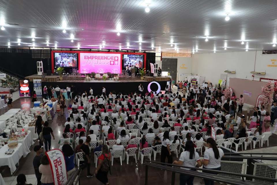 Feira Empreende Mulher em Jaru realiza mais de R$ 400 mil em negócios