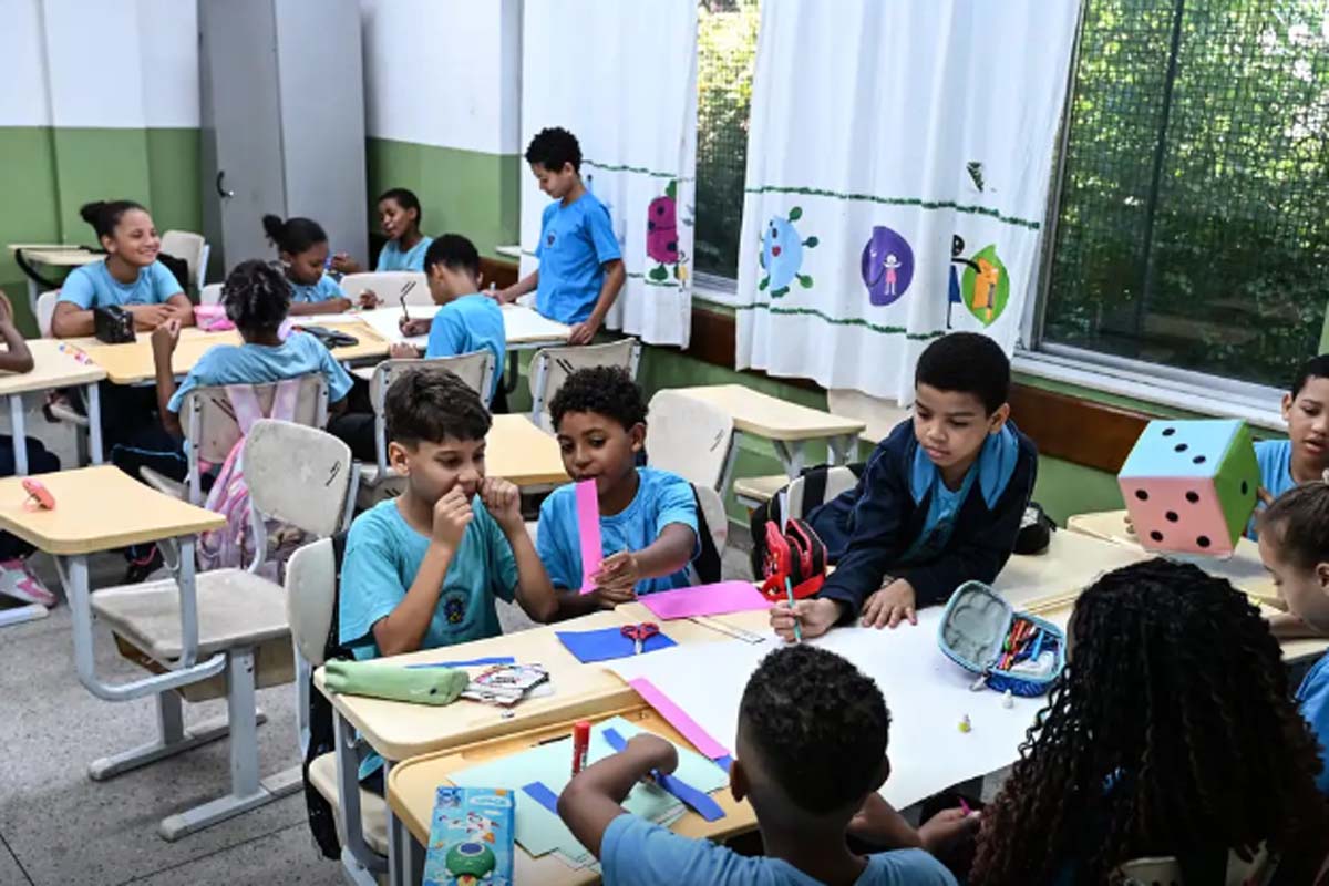 Ensino integral acelera aprendizado de vulneráveis