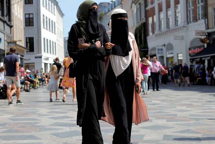 Dinamarca proíbe uso de véu islâmico em público