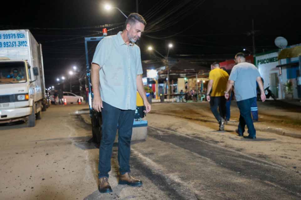 Prefeitura de Porto Velho fiscaliza obra noturna de reparo asfáltico e reforça exigência de qualidade nos serviços