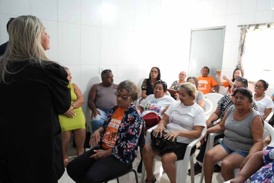 Roda de conversa valoriza histórias de vida e saúde mental entre idosos em Porto Velho