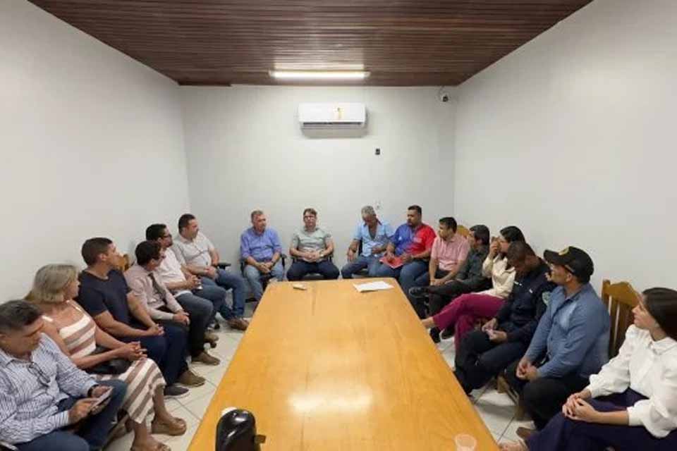 Autoridades buscam alternativas para solucionar fechamentos nos cruzamentos da BR 364