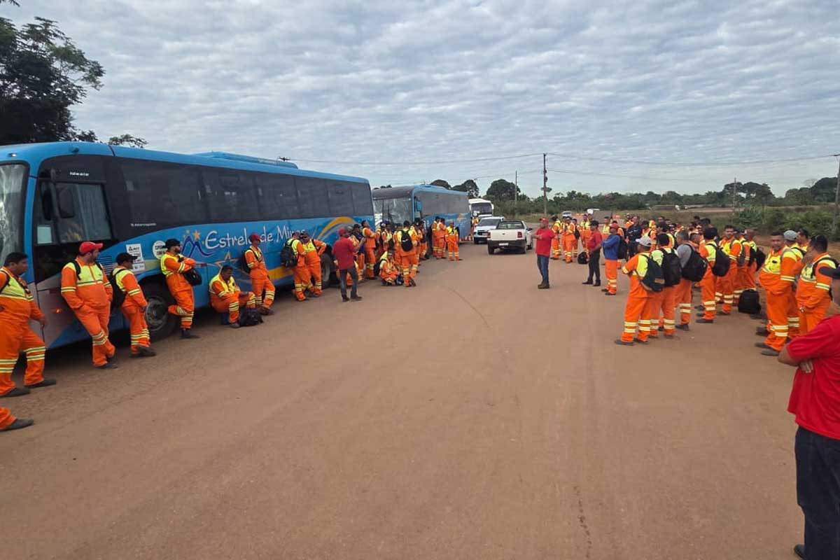 Impasse no acordo coletivo leva trabalhadores das obras da Nova 364 a aprovar paralisação total