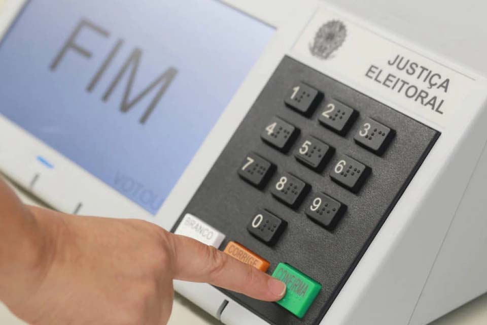 'Outro enterro da Província', por Professor Nazareno