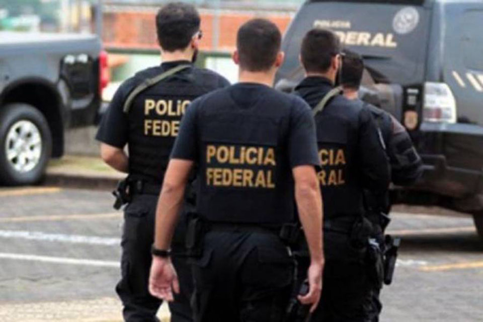 Operação da PF cumpre mandados contra familiares de traficante preso em Rondônia