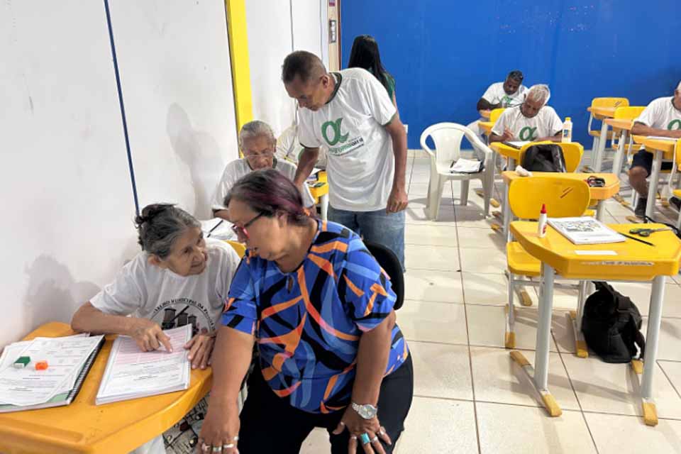CCI de Porto Velho realiza curso de “Alfabetização para Adultos” aos seus usuários
