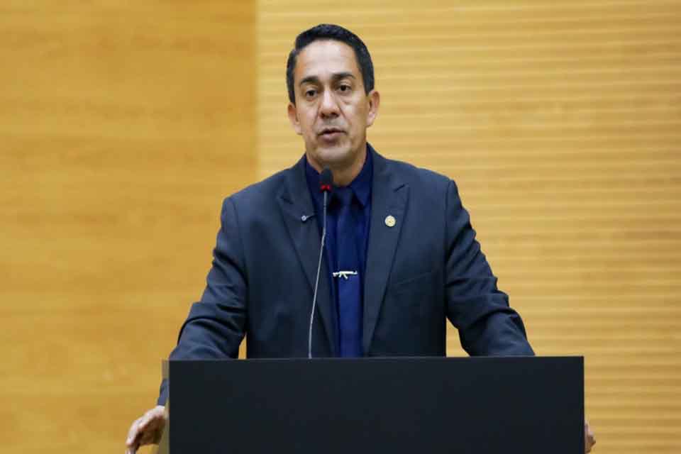 Eyder Brasil apresenta emenda de R$ 35 milhões ao orçamento para fortalecer o Programa Fecha Laudo