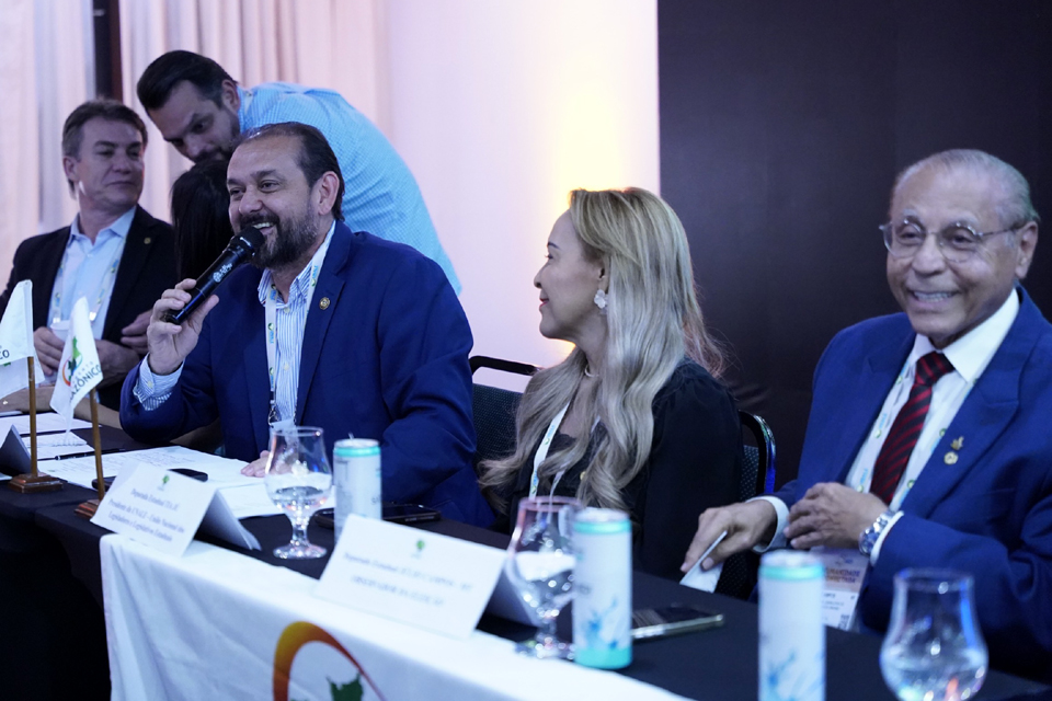 Laerte Gomes participa de reunião integrada do Parlamento Amazônico na 28ª CNLE promovida pela Unale