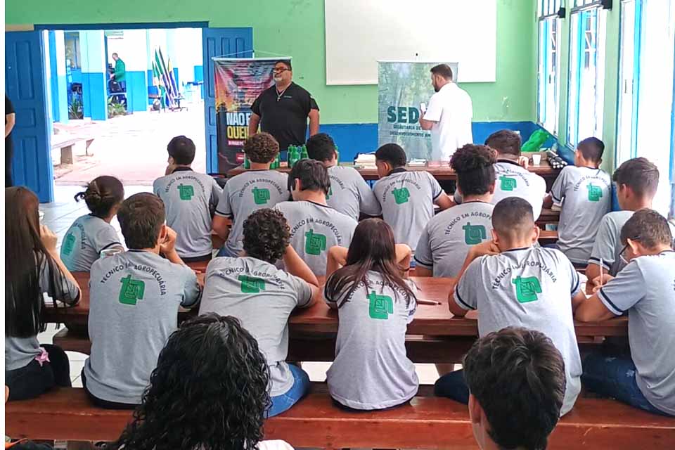 Governo intensifica ações educativas para prevenir queimadas em São Francisco do Guaporé