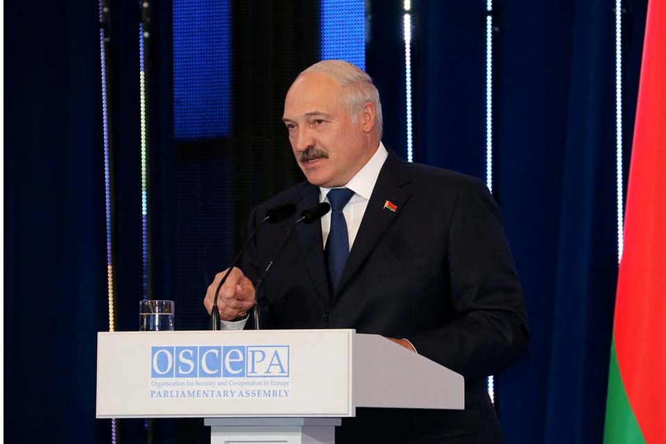 Lukashenko afirma estar pronto para possível invasão da Bielorrússia