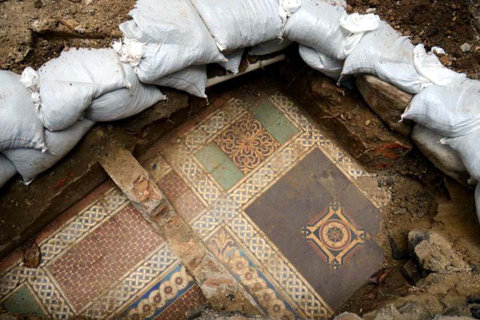 Piso histórico soterrado vira mistério no Palácio do Catete, no Rio