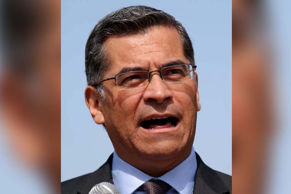 Biden escolhe latino-americano para chefiar Secretaria de Saúde