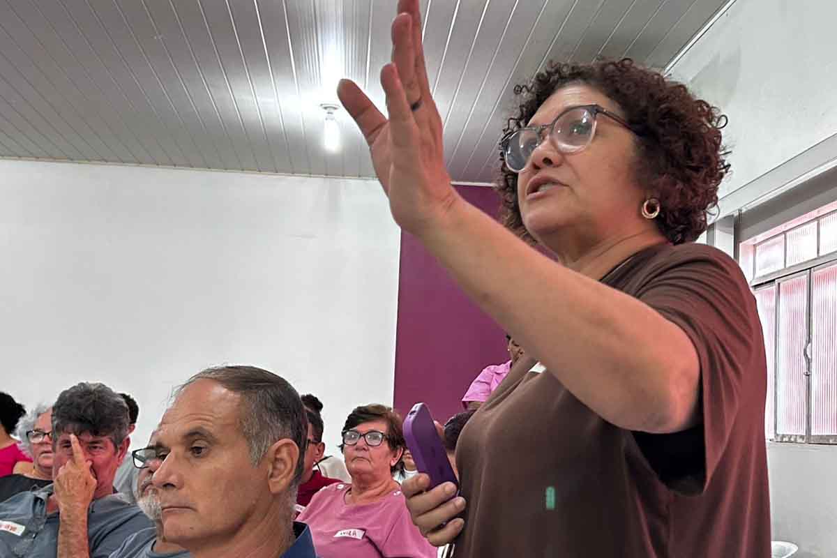 Em Ji-Paraná, Fátima Cleide reúne lideranças para planejamento da pré-campanha à deputada estadual
