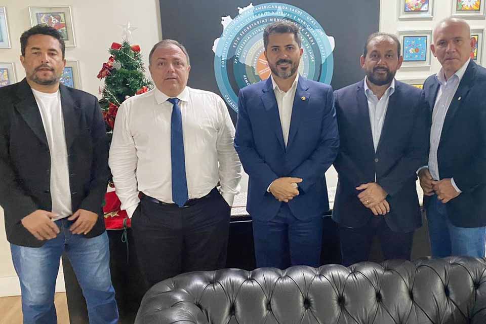 Presidente Laerte Gomes e prefeito eleito, Isaú Fonseca participam de audiência no Ministério da Saúde