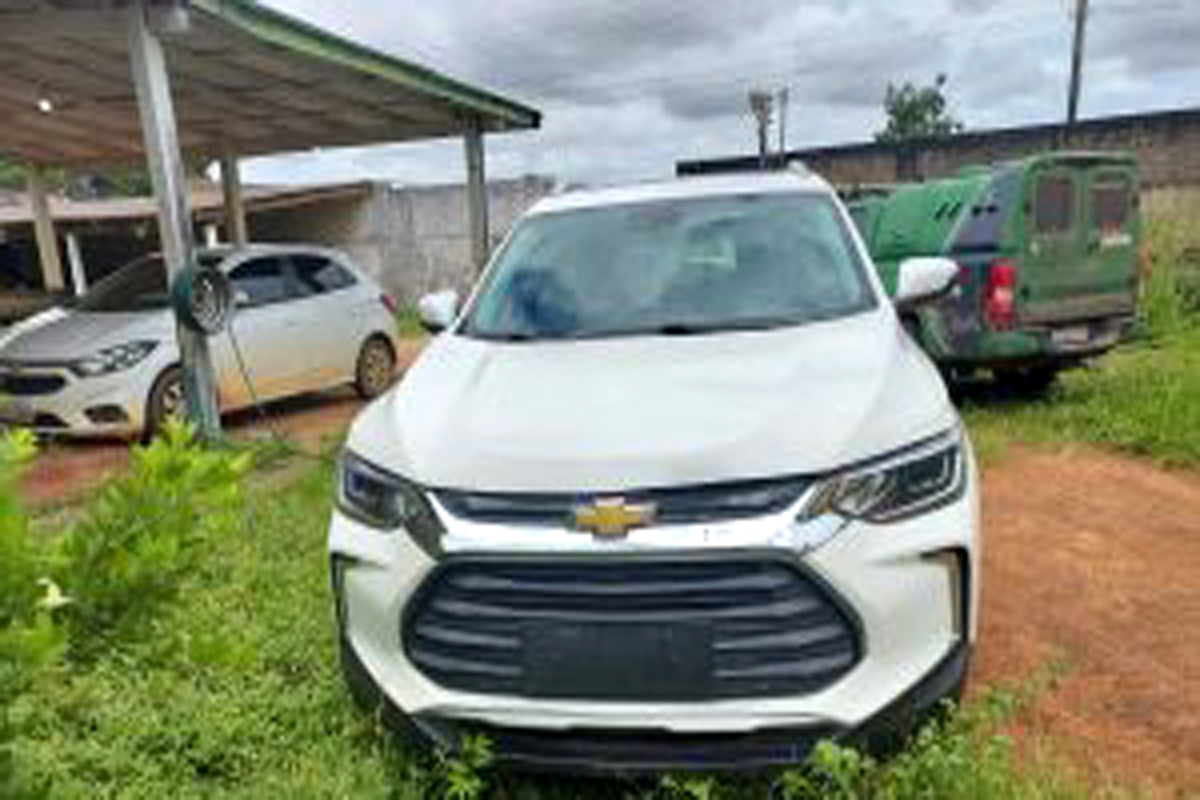 Veículo é recuperado na fronteira entre Brasil e Bolívia em ação integrada