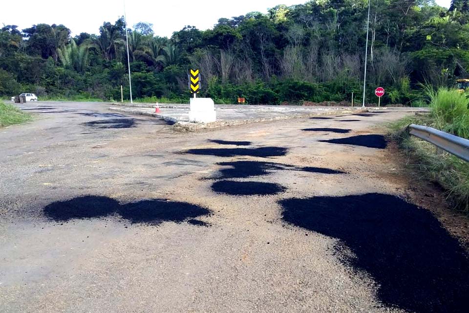 Governo executa serviços de recuperação das rodovias 459, 133 e 257 