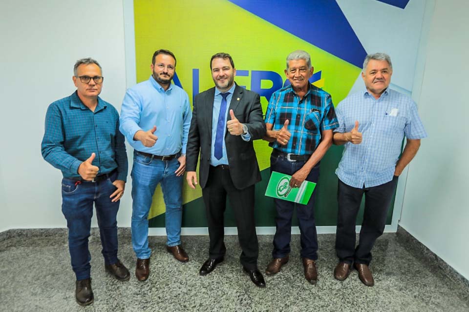 Presidente Alex Redano indica recursos para apoiar a realização da Expoari, que garantem dois dias de acesso livre