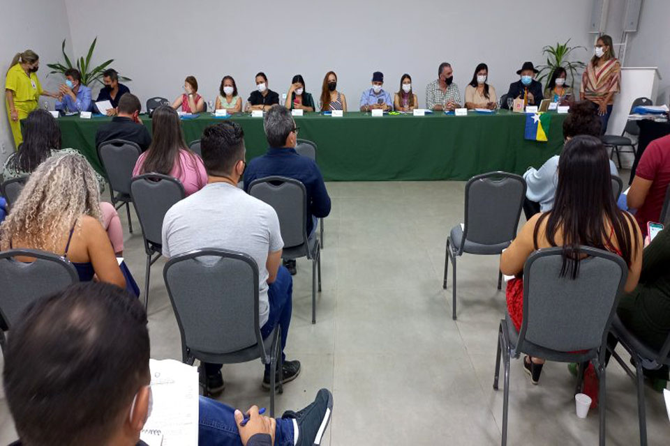 Novos equipamentos para conservação de vacinas são entregues a gestores de 24 municípios de Rondônia