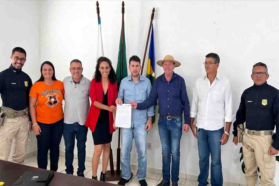 Prefeitura de Cujubim construirá viveiro em parceria com Judiciário e PRF