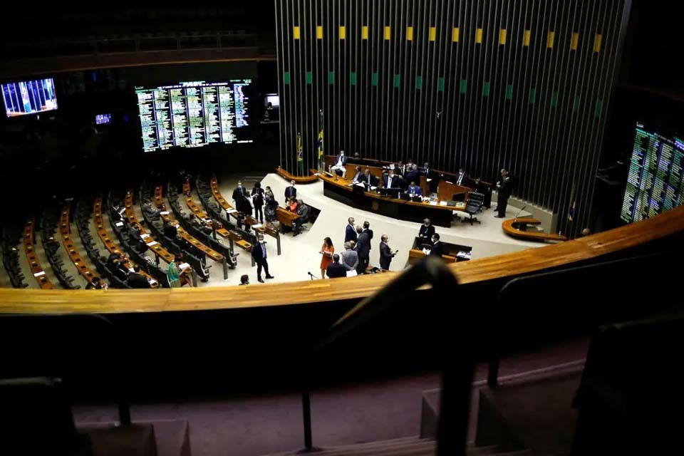 Mais da metade dos deputados federais eleitos gastou acima de R$ 1 milhão na campanha