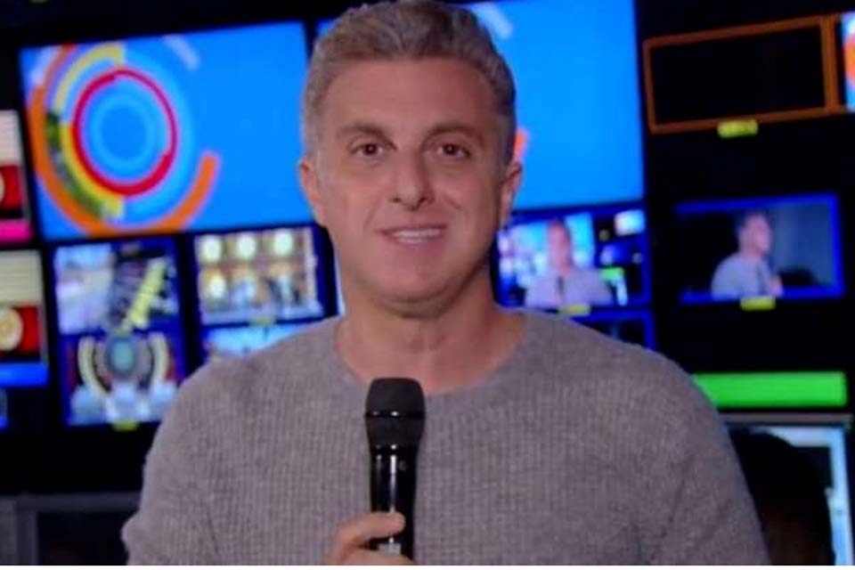 Globo coloca prazo para Huck decidir futuro na política