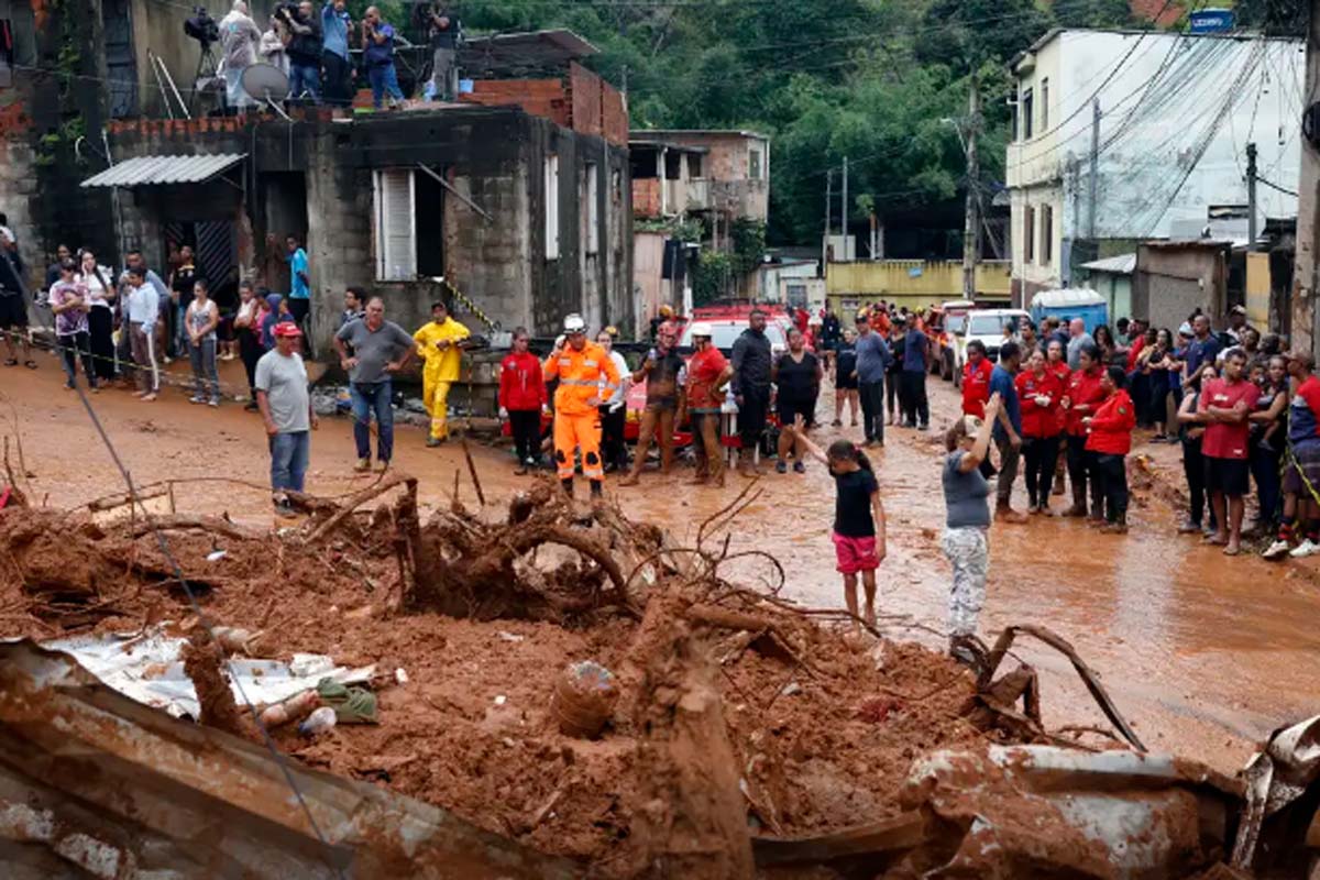 Governo anuncia repasse a prefeituras de MG para ajuda a desabrigados