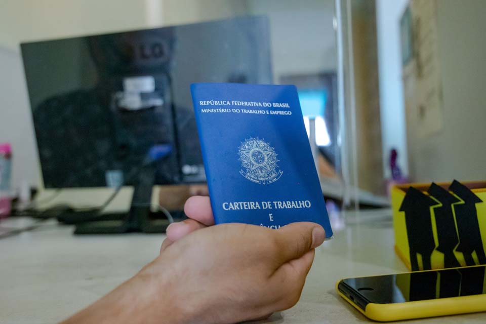 Sine Municipal disponibiliza mais 67 vagas de emprego em PVH