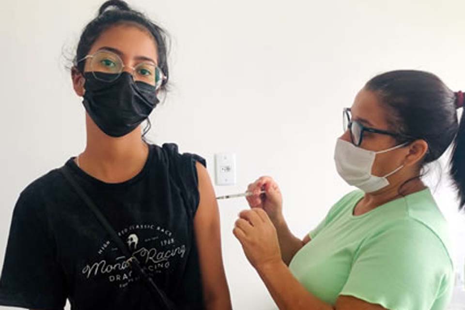 Com atendimento em dois períodos, prefeitura informa como irá funcionar vacinação 