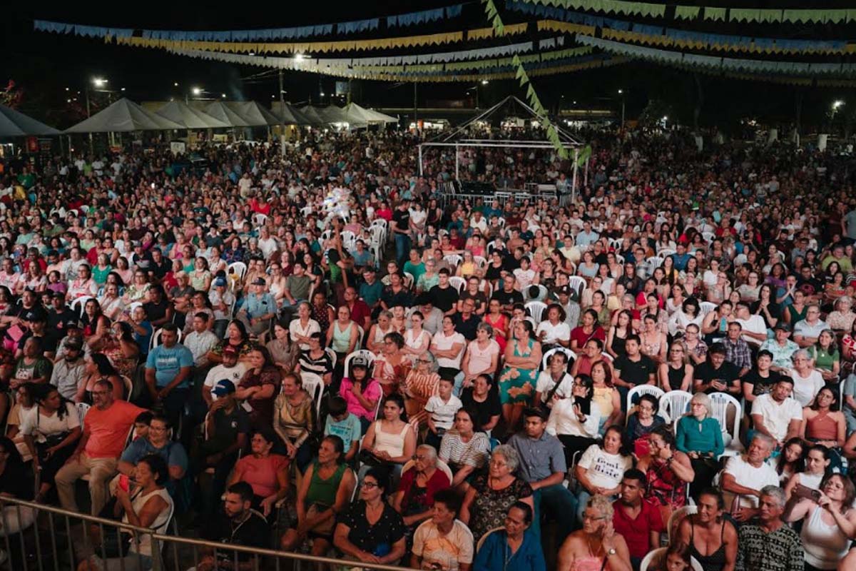 Fé e emoção marcam missa e show do Padre Alessandro Campos no Beira Rio Cultural