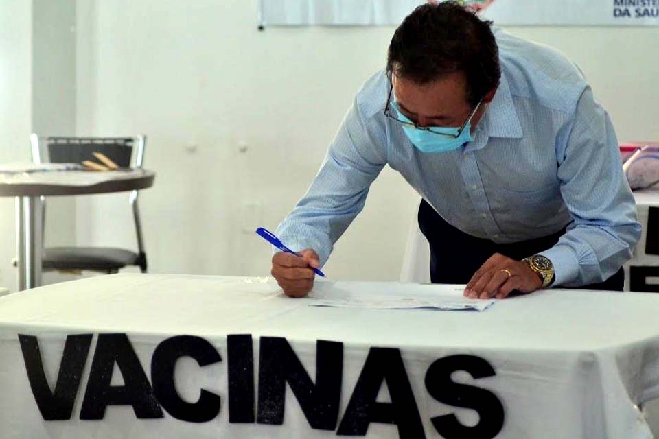 Prefeitura divulga lista de vacinados contra covid-19 para garantir transparência no processo