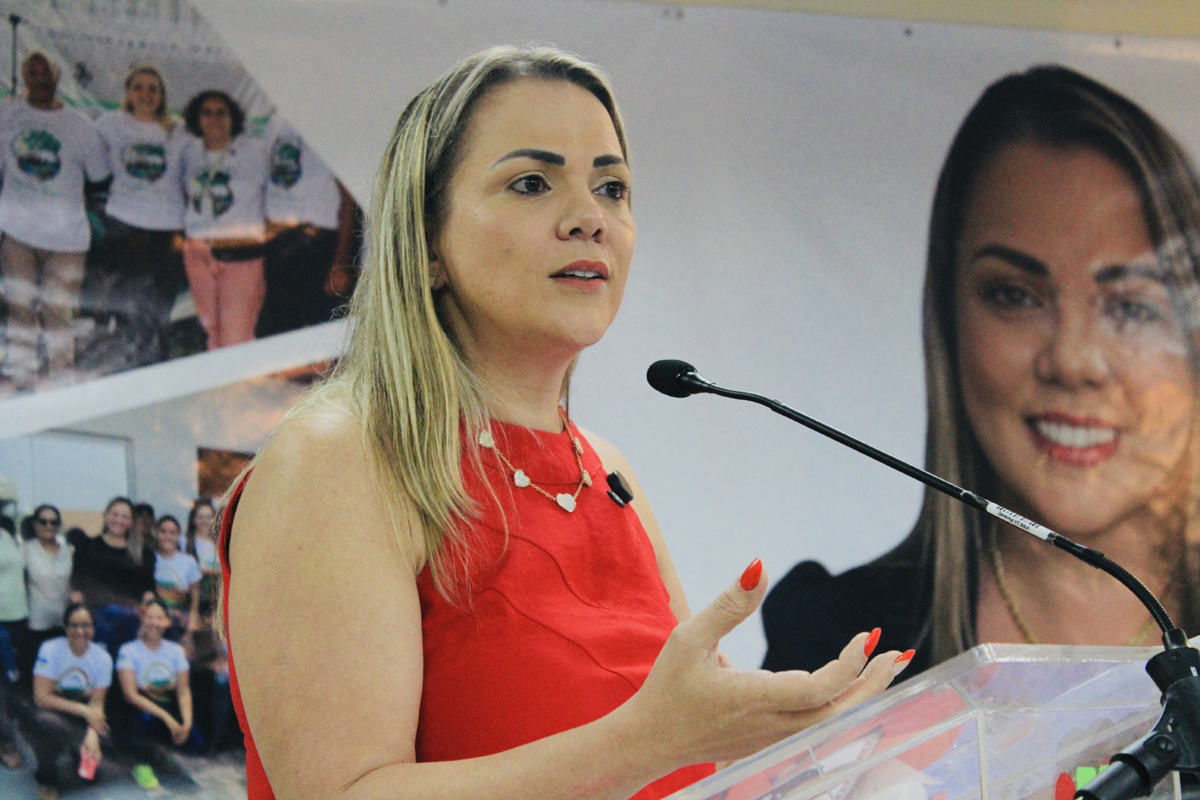 Cláudia de Jesus parabeniza mobilização progressista nas ruas de Rondônia