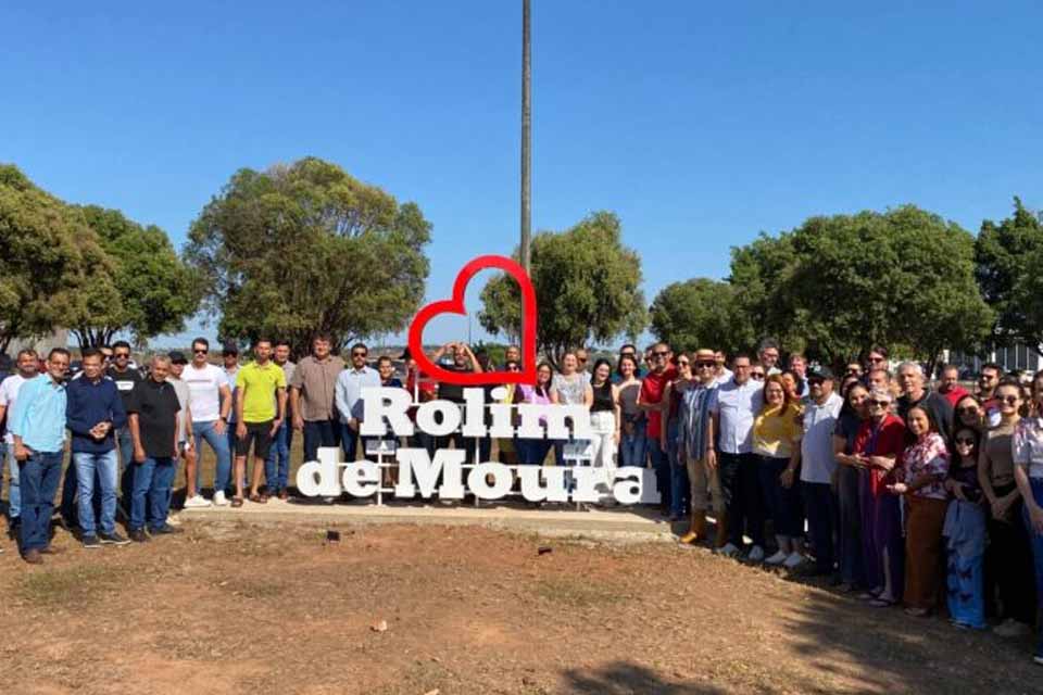 Letreiro “Amo Rolim” é inaugurado na entrada da cidade em parceria com a Justiça do Trabalho